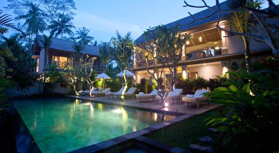Puri Sunia Resort Swimming Pool