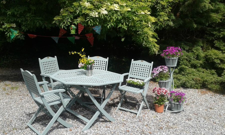 Garden Seating area