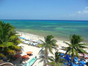 Piscina y playa