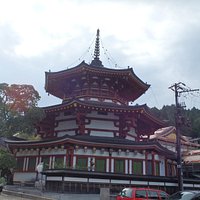 塔の側面より