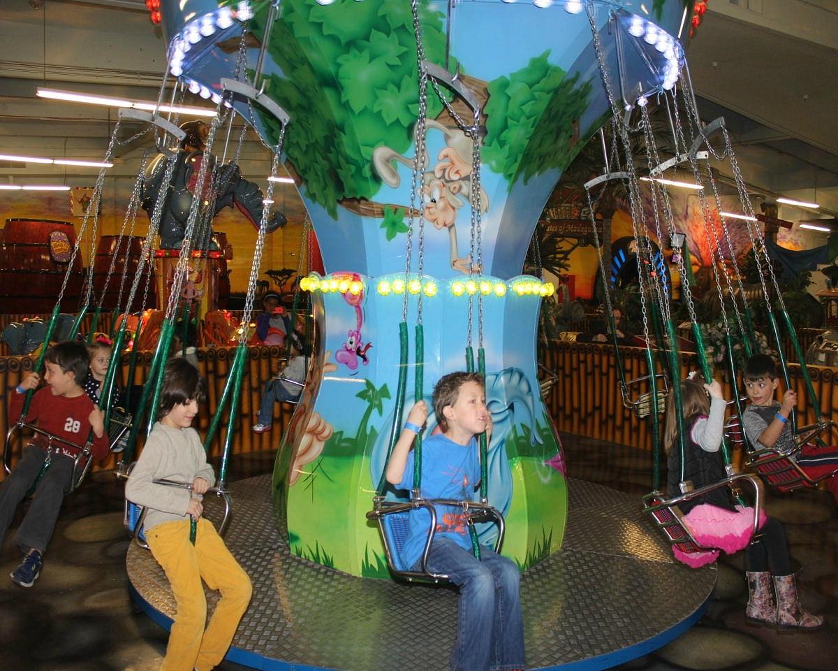 Fun for Everyone at an Indoor Amusement Park Near Me