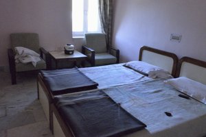 Room & Suite
