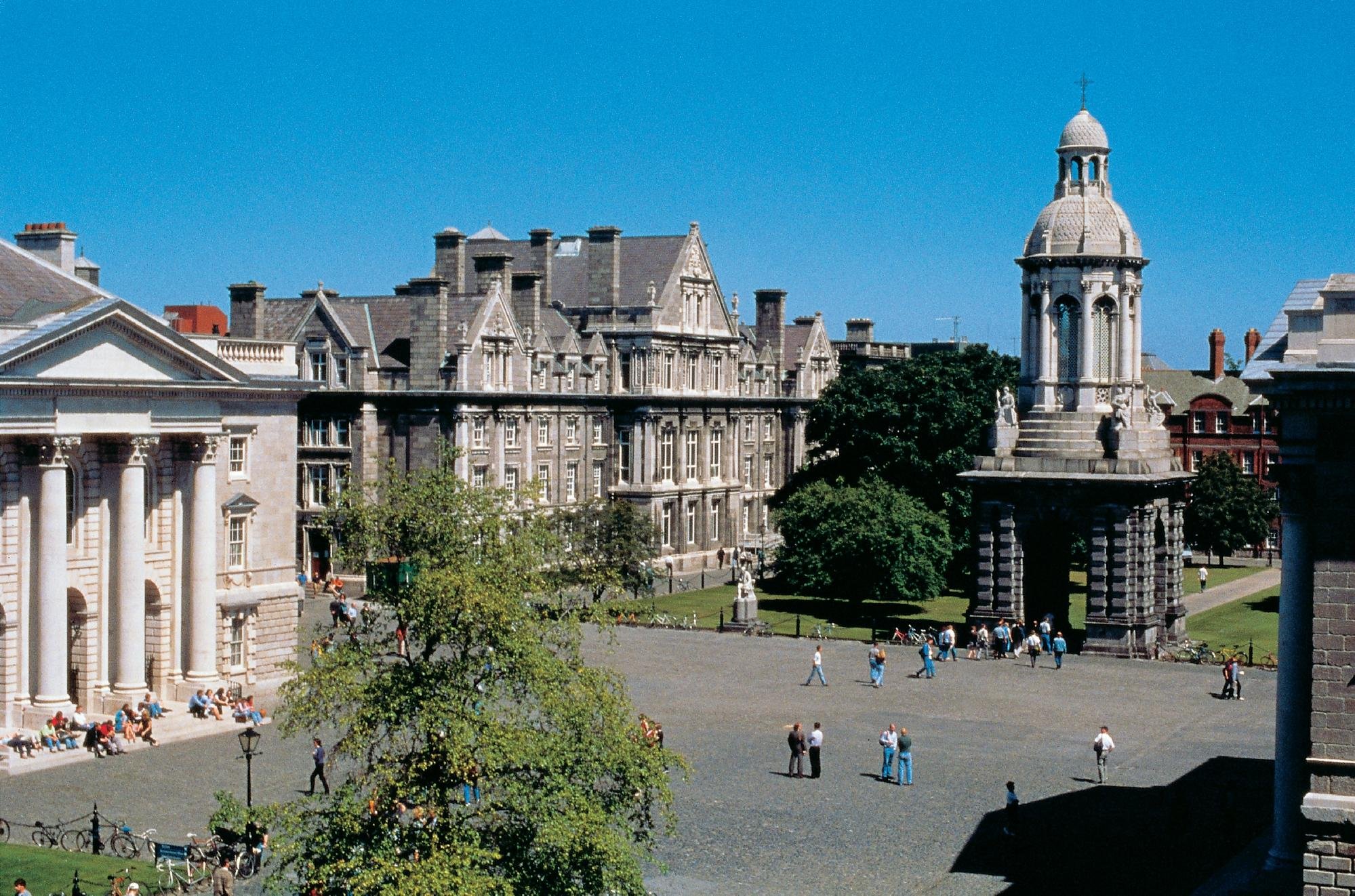 TRINITY COLLEGE CAMPUS (Dublin, Irlandia) - Ulasan & Perbandingan Harga ...