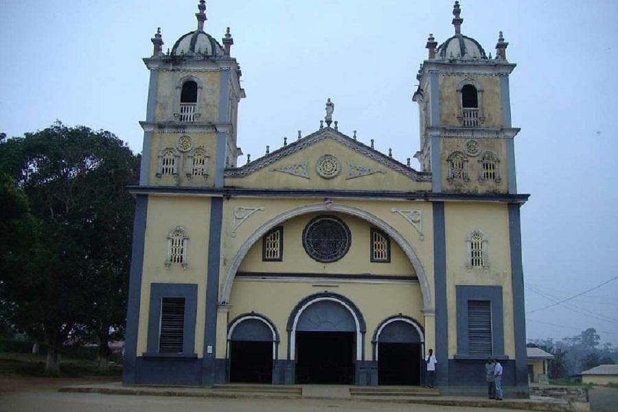 Catedral de Ebebiyín image