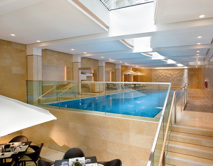 The Landmark Mandarin Oriental, Hong Kong Pool: Pictures & Reviews