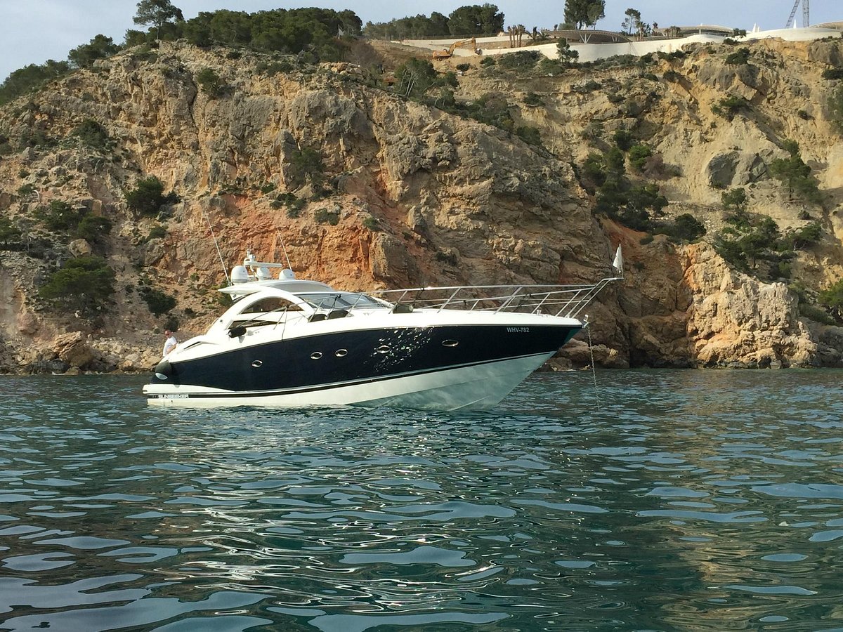 yachtcharter mallorca port adriano