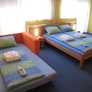 Double bed apartment-3th person opton
