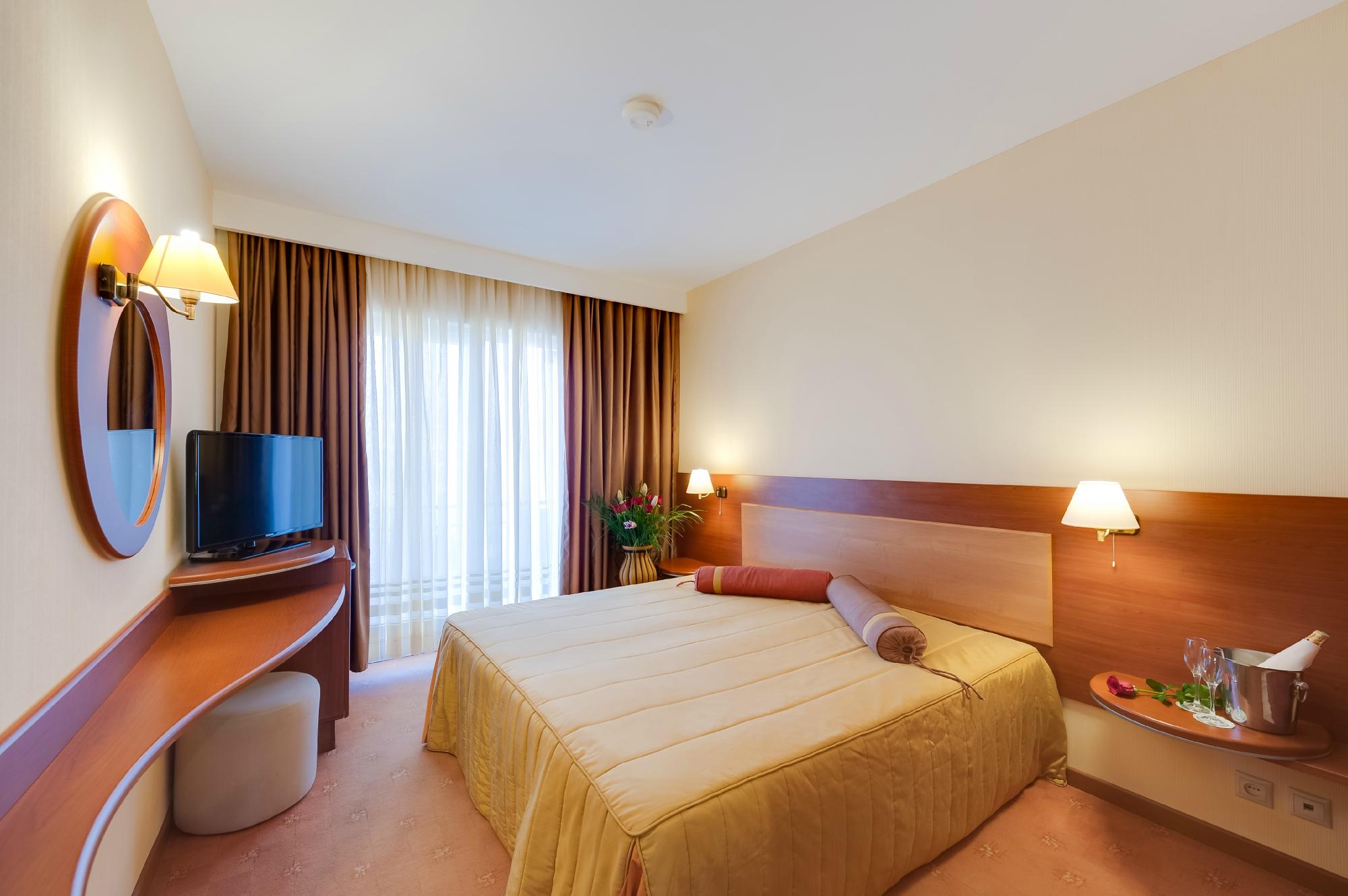 Hotel photo 1 of Hotel Palas.