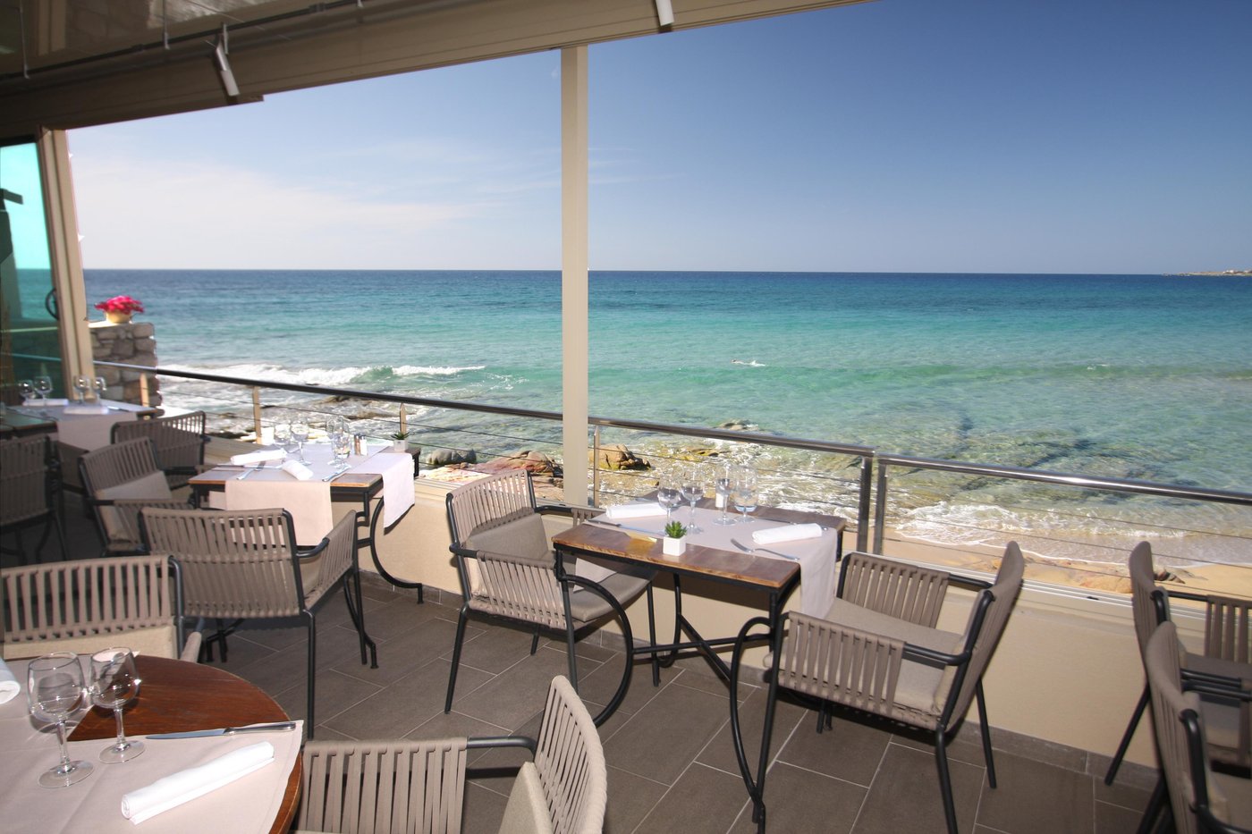 Hotel serenada calvi