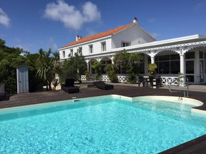 Pool und Strand