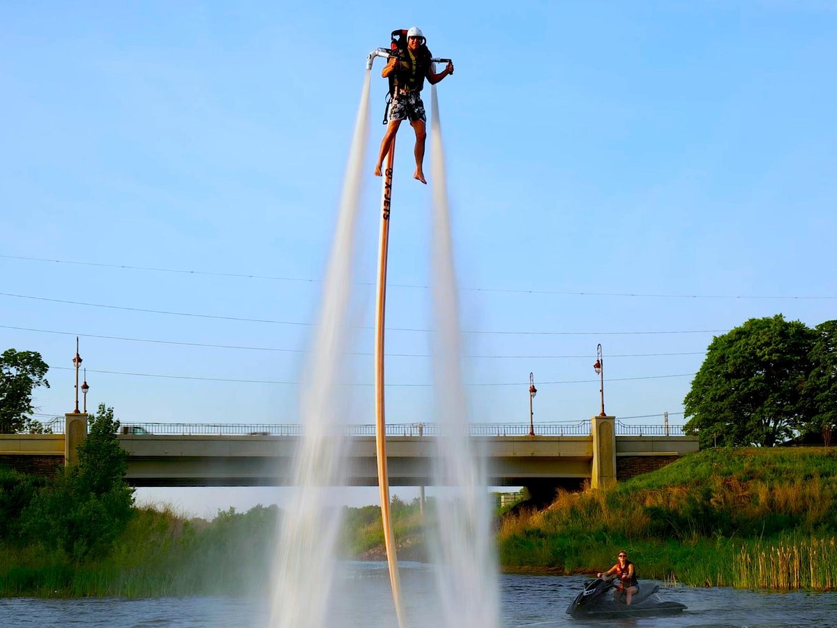 Water-propelled jetpack hits the market for $99,500 (w/ video)