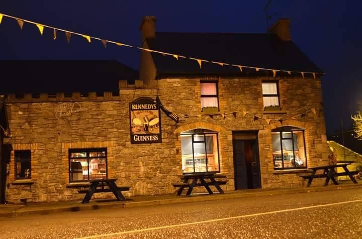 KENNEDY'S PUB - B&B - Guest House Reviews (Upperchurch, Ireland)