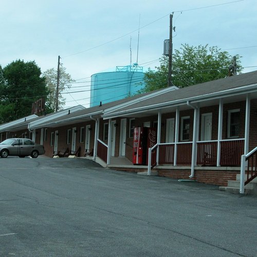 Penn Amish Motel image