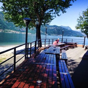 lakeside bar