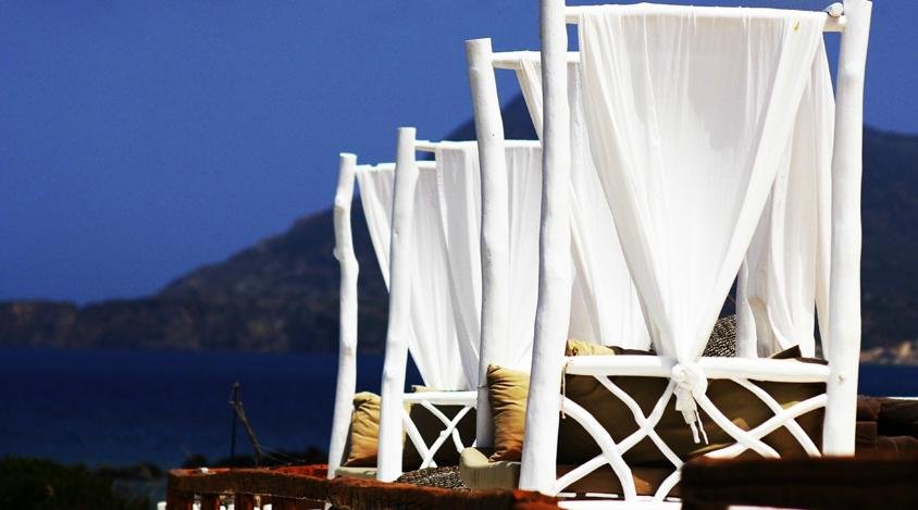 Outdoor daybeds