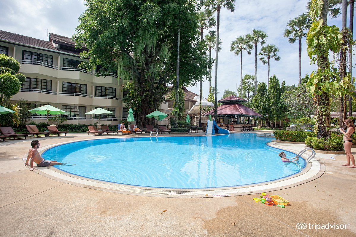 Thara Patong Beach Resort &amp; Spa, hotel in Patong