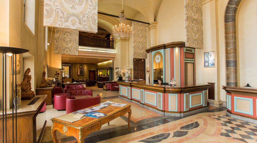 Front Desk at the Villa Florentine
