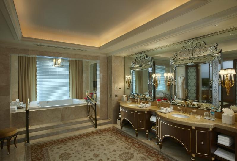 Hotel photo 58 of The Leela Palace New Delhi.