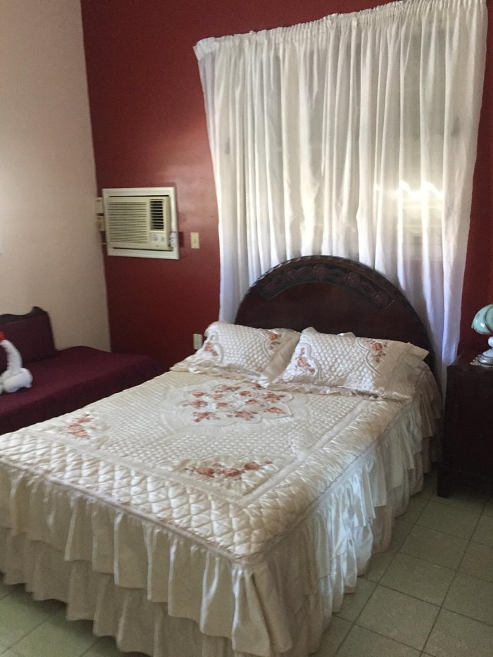 ARMANDO & BELKIS - Guest house Reviews (Cienfuegos, Cuba)