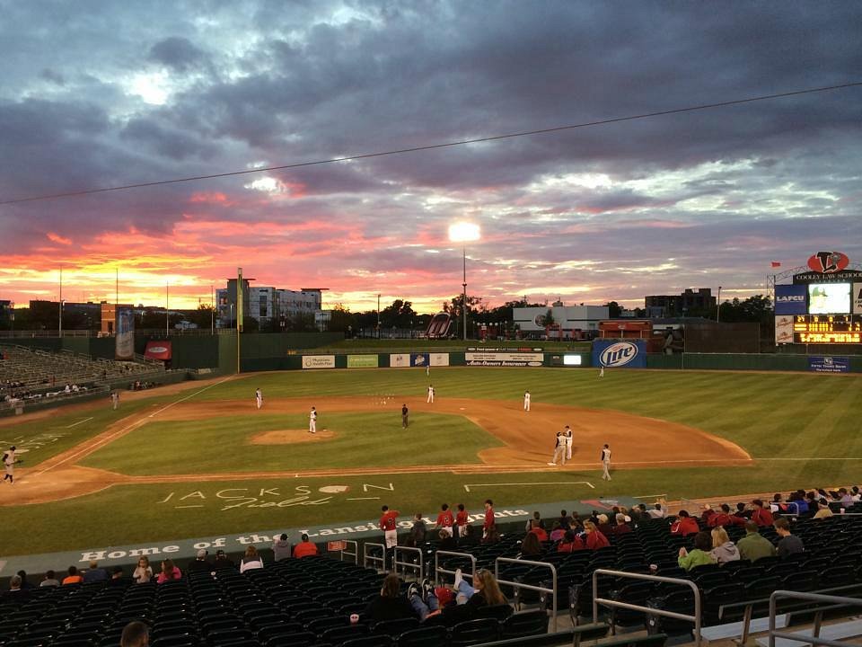 The Outfield at Lansing Lugnut Stadium - 505 East Michigan Avenue, Lansing,  MI Apartments for Rent