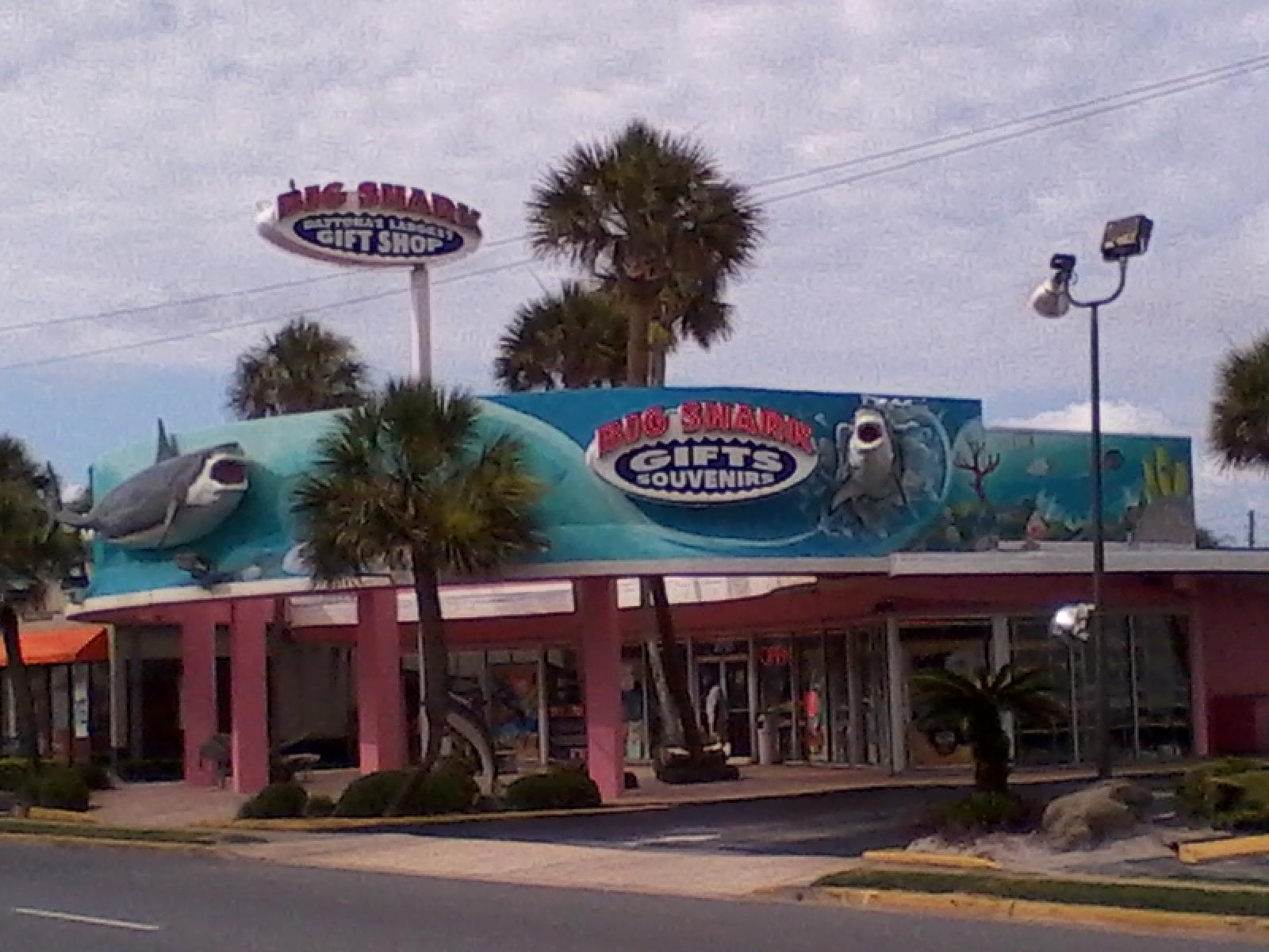 Uncovering the Best Daytona Beach Souvenir Shops for the Perfect Keepsake