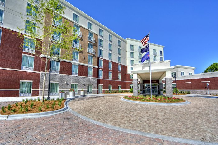 Hilton Garden Inn Charleston / Mt. Pleasant Banquet Room: Pictures ...