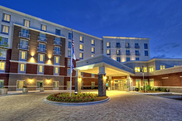 Hilton Garden Inn Charleston / Mt. Pleasant Banquet Room: Pictures ...