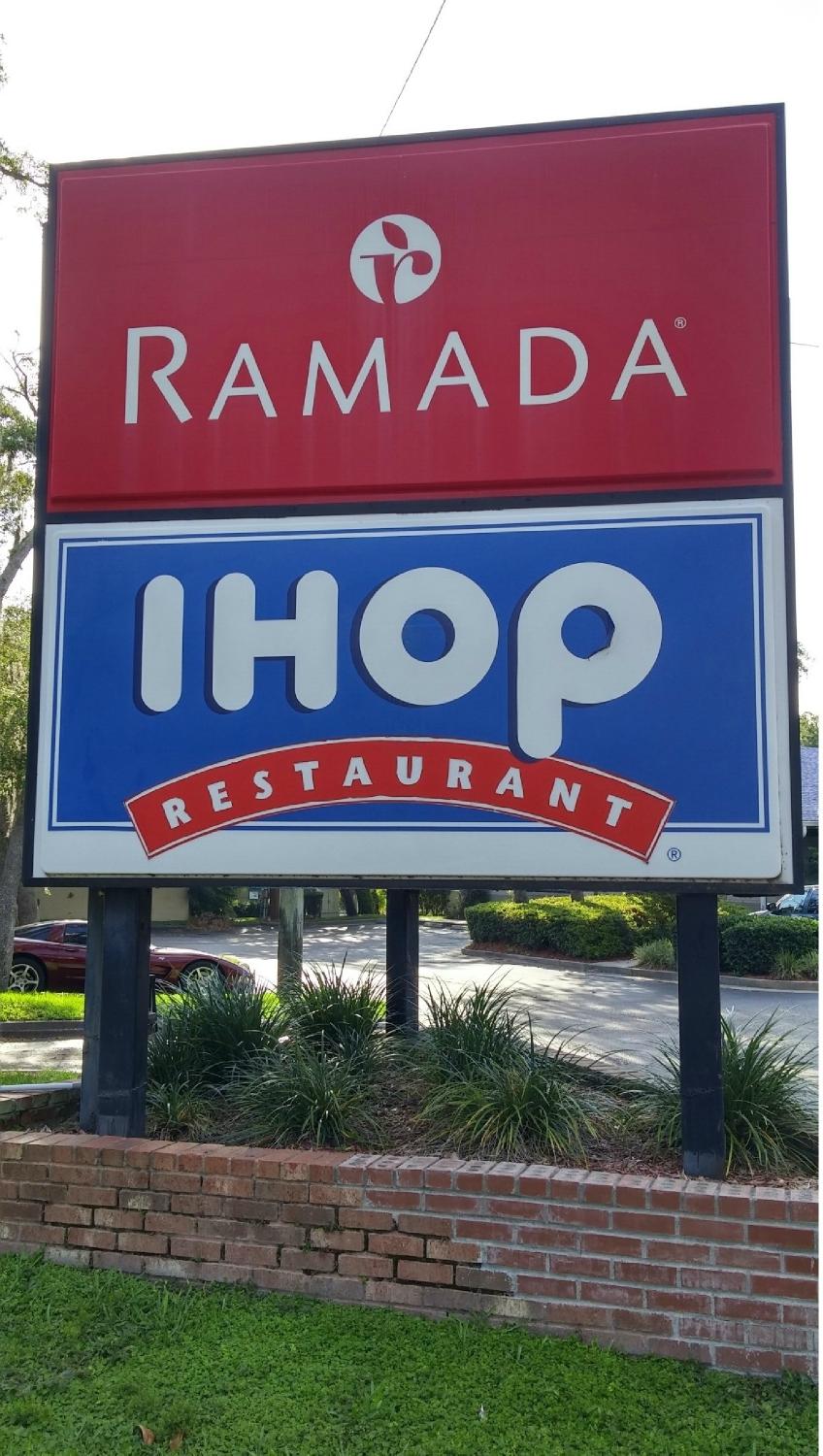 Hotel photo 9 of Ramada by Wyndham Temple Terrace/Tampa North.