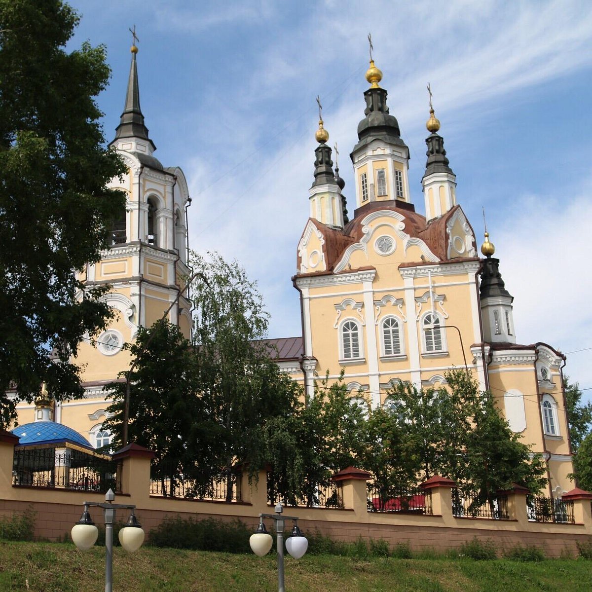 Воскресенская церковь томск фото