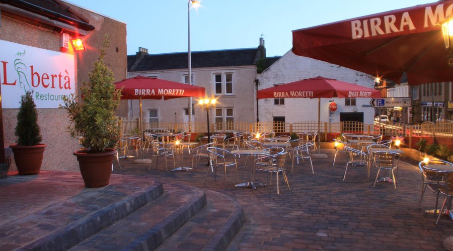 Alfresco Outdoor Dining