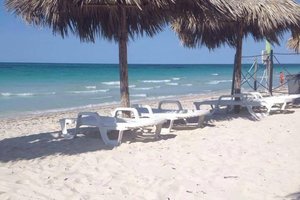 Pool & Beach