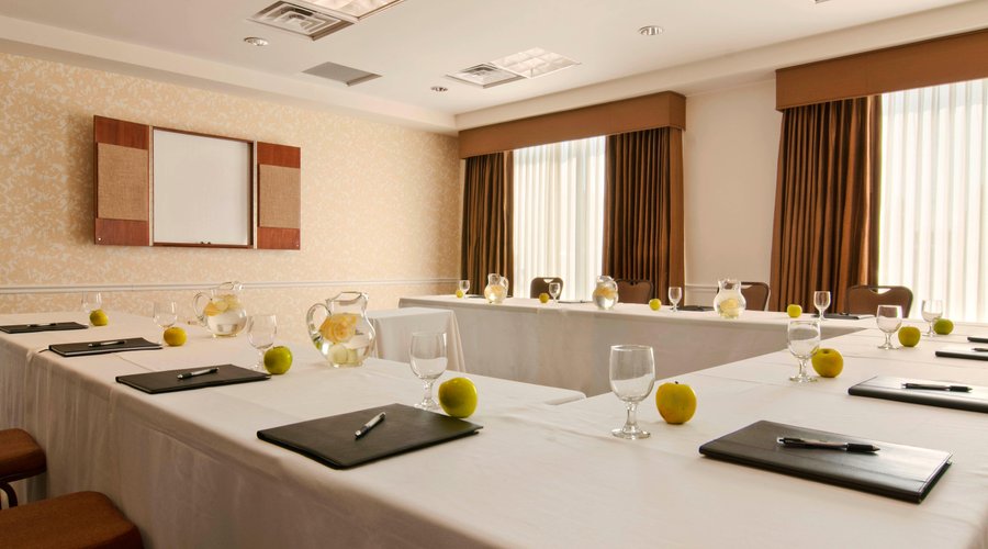 Our flexible meeting and event space is just right for your business meeting or group event.
