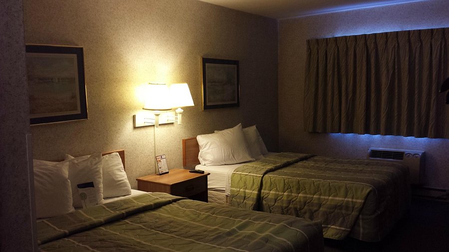 MOTEL 6 MADISON EAST $32 ($̶4̶8̶) - Prices & Hotel Reviews - WI