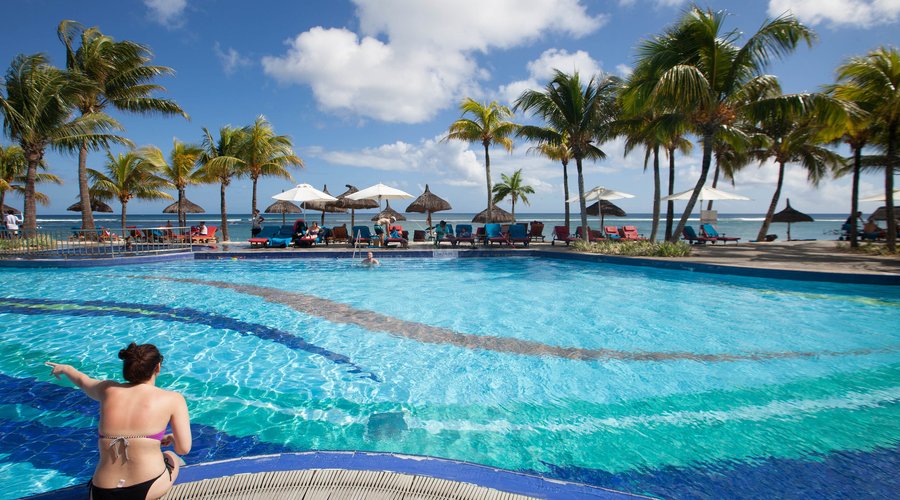 Pool at Le Meridien Ile Maurice