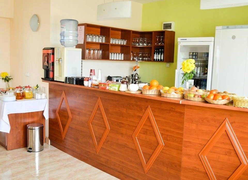 ROSE HOTEL KAZANLAK by null