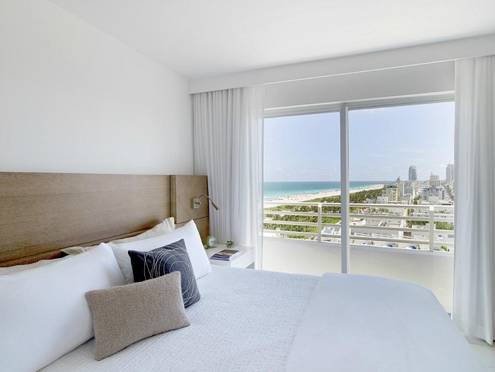 Royal Palm South Beach Miami, a Tribute Portfolio Resort – Hotel Review