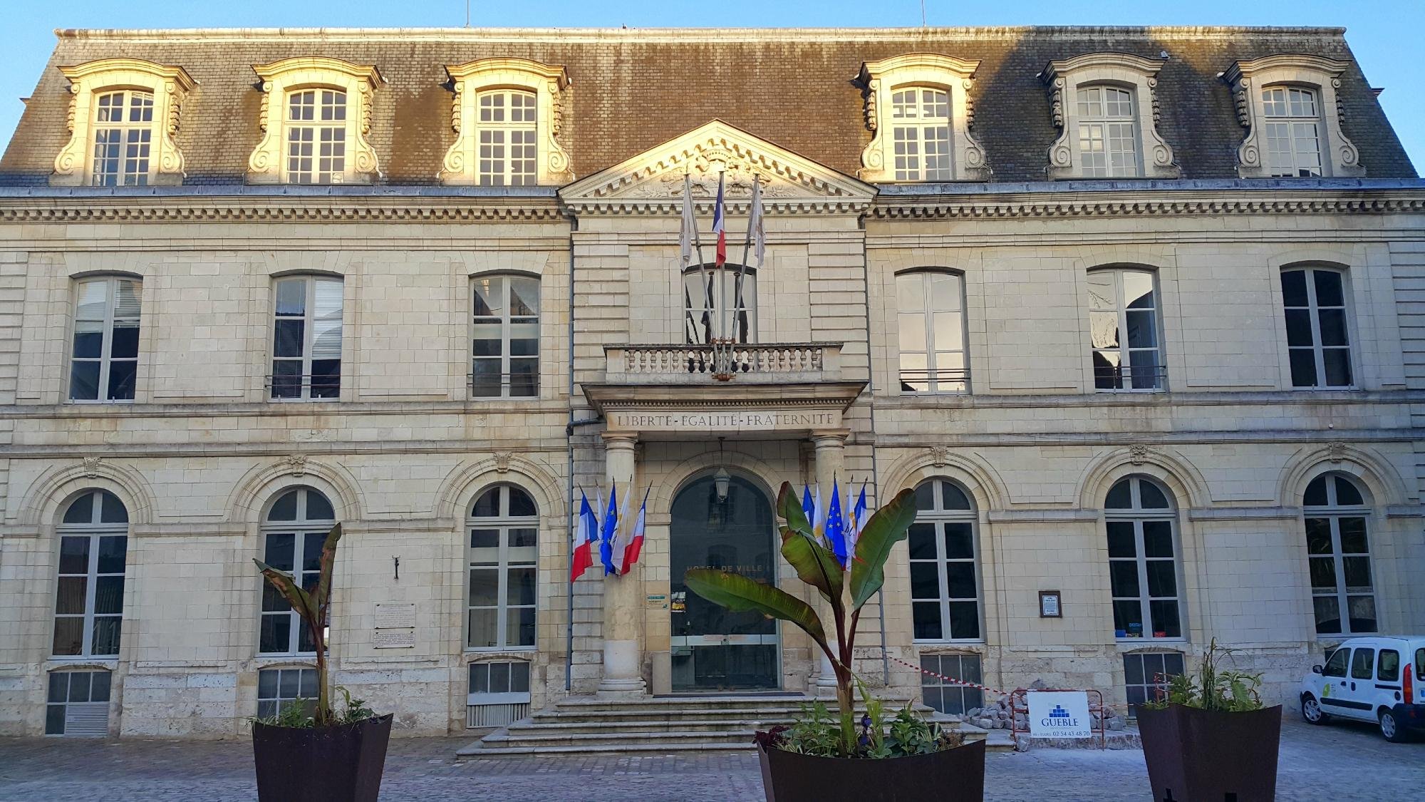 Hôtel De Ville (Blois) - 2023 Alles Wat U Moet Weten VOORDAT Je Gaat ...