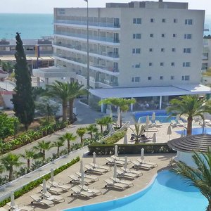 Pools and Sea