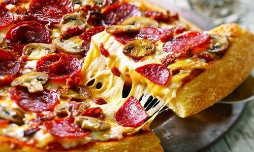 Canadiana, Traditional Pizza