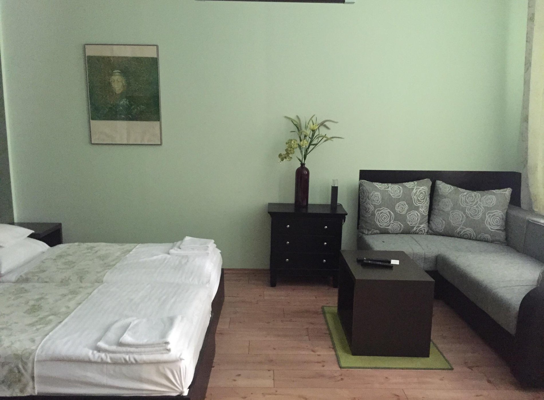 Budapest Rooms by null