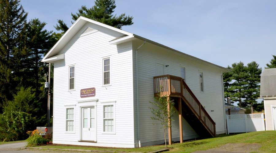Front of LeRoy Heritage Museum.