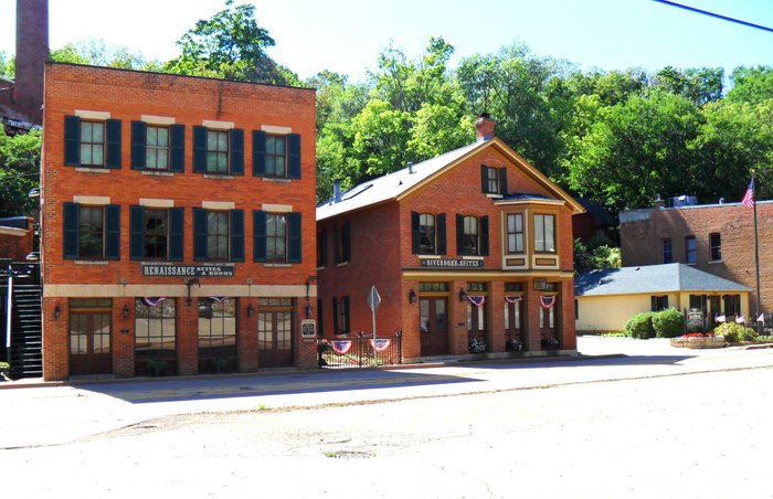 riverboat inn galena