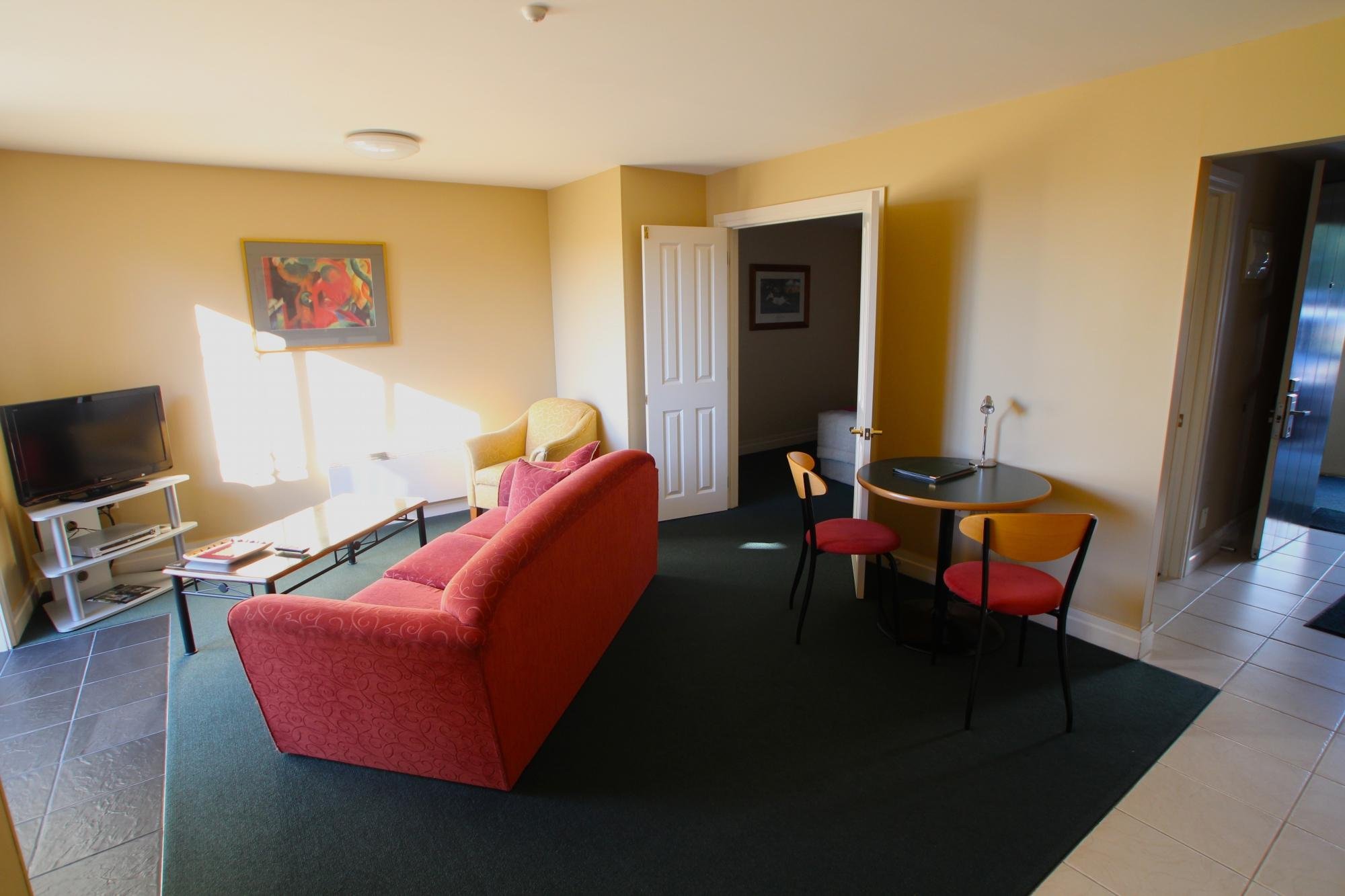Motel On York by null