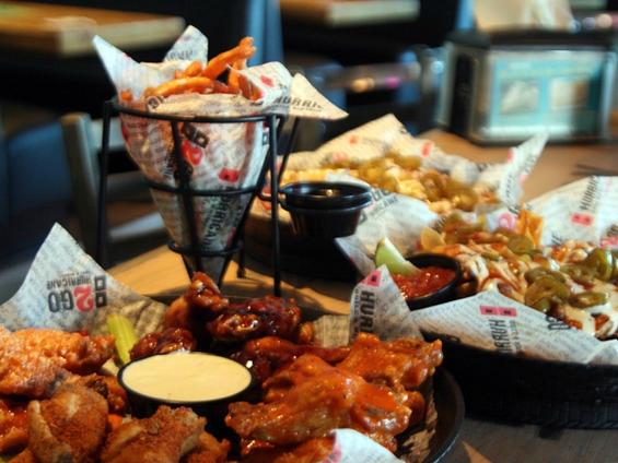 HURRICANE GRILL WINGS Orange Beach Restaurant Reviews Photos Phone Number Tripadvisor