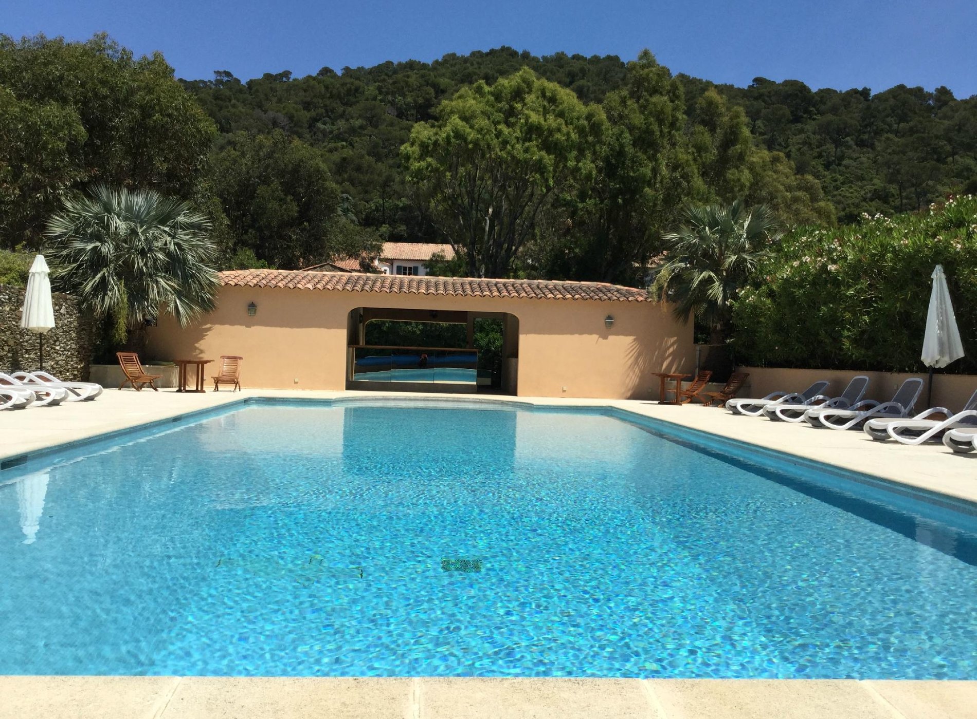 Le Manoir by null