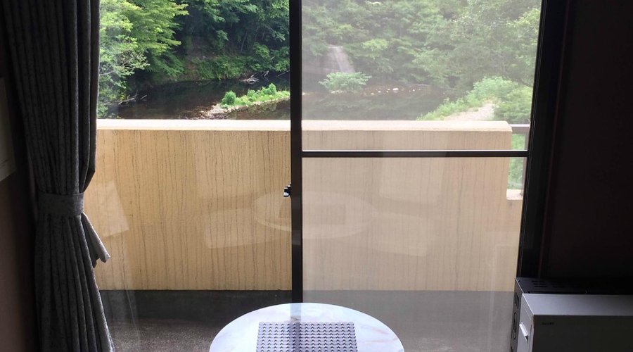 【　本館和室　】　部屋からの眺め