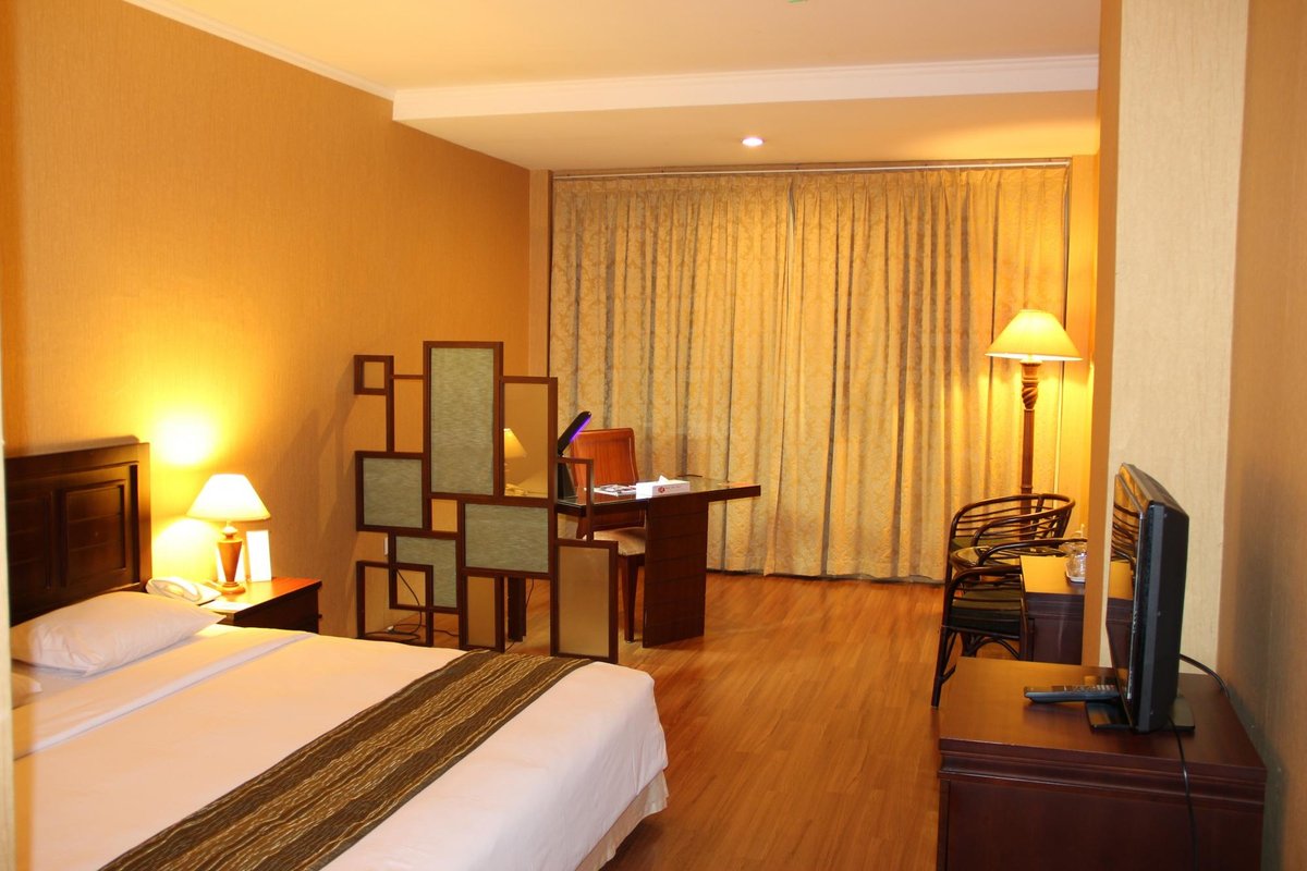 ROYAL ASIA HOTEL Prices & Reviews (Palembang, Indonesia)