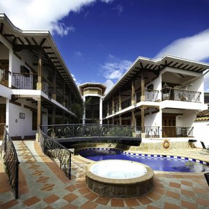 ZONA PISCINA