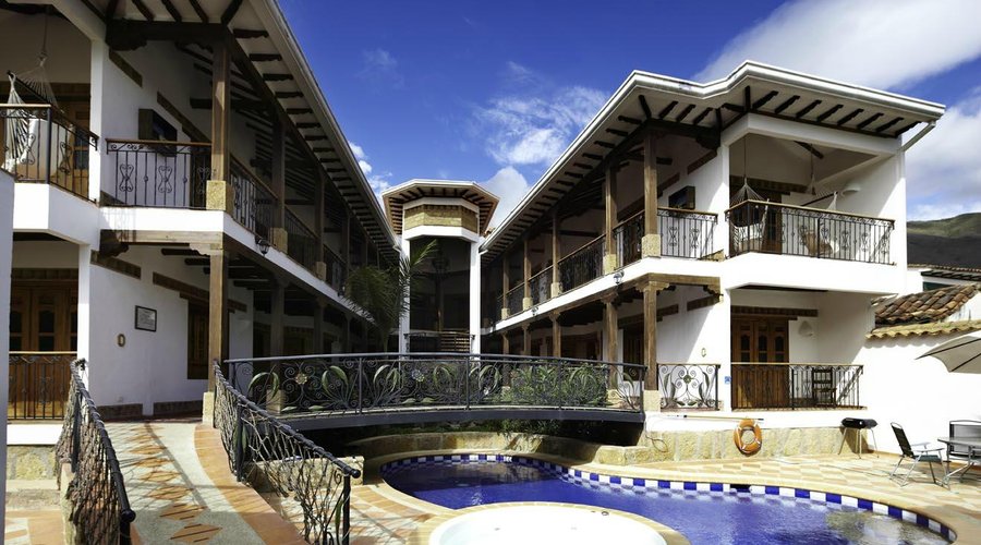 ZONA PISCINA