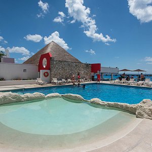The Pool at the El Cid La Ceiba Beach Hotel